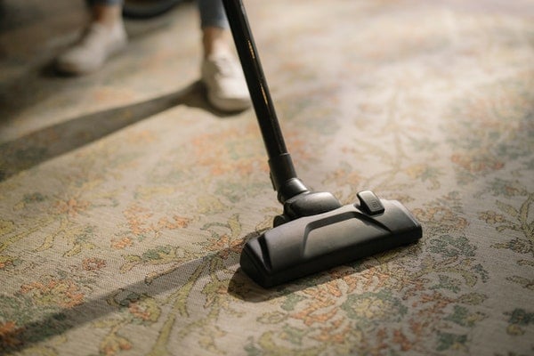 How to Clean your Wool Rug at Home - Cleaner Cleaner